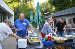 Grillabend mit der Tanzgruppe Gracja und der Bürgermeisterdelegation an der Jugendherberge Hausberge